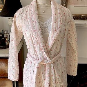 Vintage Jennifer Dale Quilted Cottagecore Dressing Gown Size S